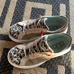 Animal print hey dude